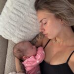 Giuseppa Ciurleo Instagram - Tout ces moments avec toi ma fille sont les plus beaux, les plus apaisant… pour toujours je t’aime ma grenouille 💚