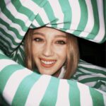 Gizem Karaca Instagram - biraz şehla mı çıkmışım? 🔫
