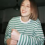 Gizem Karaca Instagram - biraz şehla mı çıkmışım? 🔫