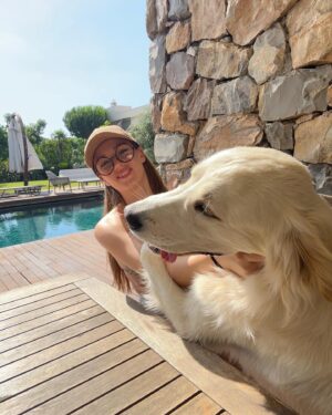 Gizem Karaca Instagram - Summer Update 🫶🏻🌞🌴🐿🤓