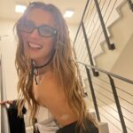 Gizem Karaca Instagram - Blurry but feelin cute 💁🏼‍♀️