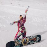 Gizem Karaca Instagram – Seçemedim o yüzden hepsini seçtüm 👀🙈 bu arada son fotoda nasıl ustaca board kaydığımı görebilirsiniz vihuuuu 🏂😎