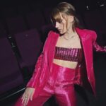 Gizem Karaca Instagram – Life turns pink with time… 🩰