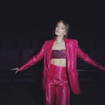 Gizem Karaca Instagram – Life turns pink with time… 🩰
