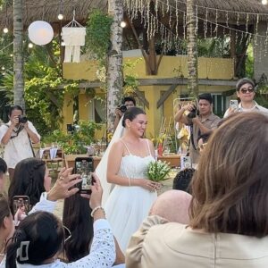 Glaiza de Castro Instagram - Bilang nasabi ko na lahat ng gusto kong sabihin sayo, babalikan ko nalang itong araw na ito kung saan palagi nating maaalala yung saya. Umabot tayo sa pagkakataong makikita natin yung isa’t isa kasama ng mga iba pang taong mahal natin na masayang nag ce celebrate ng isa sa mga pinaka importanteng araw ng buhay natin.
Salamat na naging bahagi kami ng selebrasyong ito. Yung makita namin kayong masaya ni Gregg at Bean, yung pagka banayad mo at lahat ng mga naganap sa trip na ito. Andito lang kami lagi para sayo. Mahal ka namin jan! 

#TrippyHomance
#TheWomanIsNowAHoman