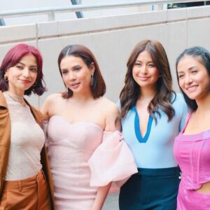 Glaiza de Castro Instagram - Sanggres in multiverse 🌈💙💛

📸 @trixx_dizon