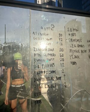 Glaiza de Castro Instagram - A workout session a day takes the blues away 

…tsaka kape narin 😄