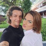 Glamour Garcia Instagram - COM O MAIOR AMOR DO MUNDO 🥳 Hoje fui modelo da minha amada @helio.vernaschi 🧡❤️ Tantos trabalhos juntas, tanta experiência e vivência… MEGA MASTER BLASTER ORGULHO❤️🧡 Ela arrasou hoje no @senac.marilia dando nome e sobrenome!!! TODA A TURMA MUITO LINDA AMEI ESTAR C VCS ❤️🙏🏼🌹