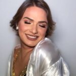 Glamour Garcia Instagram - Beleza para @glamourgarcia assinada por mim!🤍 Fizemos uma pele resistente e elegante, e claro, olhos glamurosos como ela! ✨ Dani, amei produzir e conhecer você! Quer uma produção incrível como essa? Clique em enviar mensagem pra gente conversar! 🫶🏼 #maquiadoraprofissional #maquiadorariodejaneiro #maquiadorarj #maquiadoradenoiva