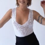 Glamour Garcia Instagram - Meu amores, eu tenho realizado tantos sonhos e feito trabalhos maravilhosos por esses tempos. Sou muito grata a minha equipe, pelo apoio, comprometimento e profissionalismo. Ter uma amizade com vocês dois tem sido incrível! AMO cada registros que fazemos e vivemos juntos. AMO vocês meninos, obrigada por tudo que está acontecendo @rafaelbentorosa @leonardopequiar 💋💋💋 _ Beauty | Styling @rafaelbentorosa Direção | Vídeo @leonardopequiar