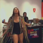 Glamour Garcia Instagram – @lollapaloozabr foi uma daquelas experiências inesquecíveis!!! 💋💋💋

 @correiosoficial sempre #entregandotudo #CorreiosNoLollaBR 💌 @diplo você merece meu coração todo pra você, ahazou demais!

@cseventos que evento lindo! Amei! Me senti super acolhida e respeitada por toda a equipe! Parabéns! 🍾 

@micheldiamant @sampaio_carol mais uma vez, grata! Muito feliz por compartilhar essa experiência, grata 💋🩷💋

_

Captação de vídeo @rafaelbentorosa 
Edição de vídeo @leonardopequiar 
Beauty | Styling @rafaelbentorosaaa 
Look @fkawallys