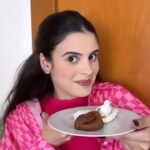 Glenda Loures Instagram – Receitinha de Petit Gateau que FLOPOU na beleza mas entregou no sabor 😂💕

Aprendam a fazer essa receitinha fácil, e que fica uma delícia! E também aproveite pra jogar muito em BETFIERY em 😉

#Publicidade