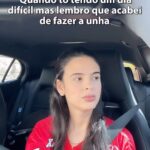 Glenda Loures Instagram - Mulheres entendem a mágica da unha e da sobrancelha feita 😂