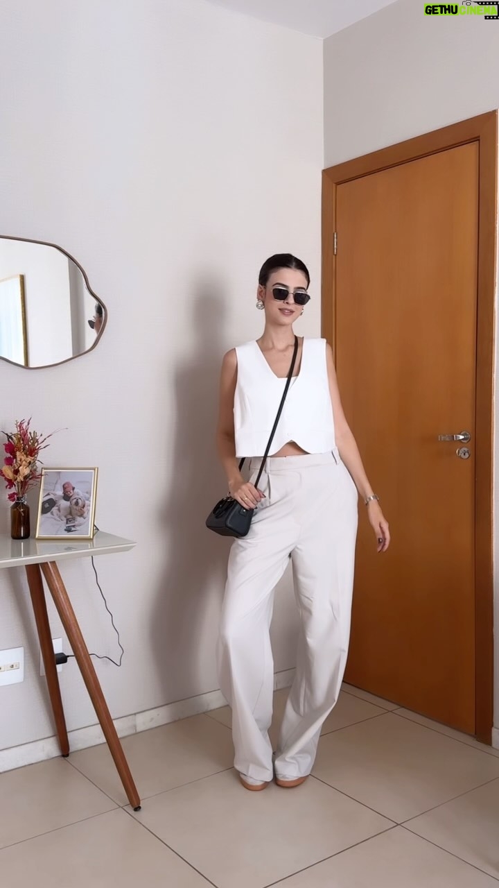 Glenda Loures Instagram - Herdeira a gente não é, mas se vestir como uma old money a gente se veste de vem em quando hahahaha