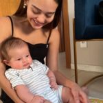 Glenda Loures Instagram - Seu dia! Que alegria você na minha vida, minha irmã. E que alegria de quem te tem por perto, pq olha, você vale ouro. Um coração como eu seu, são pra poucos. Que Deus te abençoe, que seus 20 anos sejam mágicos, e que você continue com sua bondade, alegria, seu jeito doce e sempre prestativo, seu coração maior do que o mundo, sua forma de sempre ver o lado bom das pessoas (coisa que me irrita de vez em quando). Ficaria aqui digitando eternamente pq suas qualidades me impressionam. Brinco com meus pais que eles precisam me passar a fórmula, pq criaram um ser humano incrivel 😂 • Aproveite seu dia e seu ano minha princesa 🤍 você merece