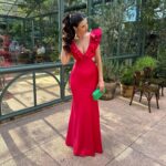 Glenda Loures Instagram - Ready ✨ Vestido: @atelierninagabriela Penteado: @larissanooman