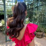 Glenda Loures Instagram - Ready ✨ Vestido: @atelierninagabriela Penteado: @larissanooman