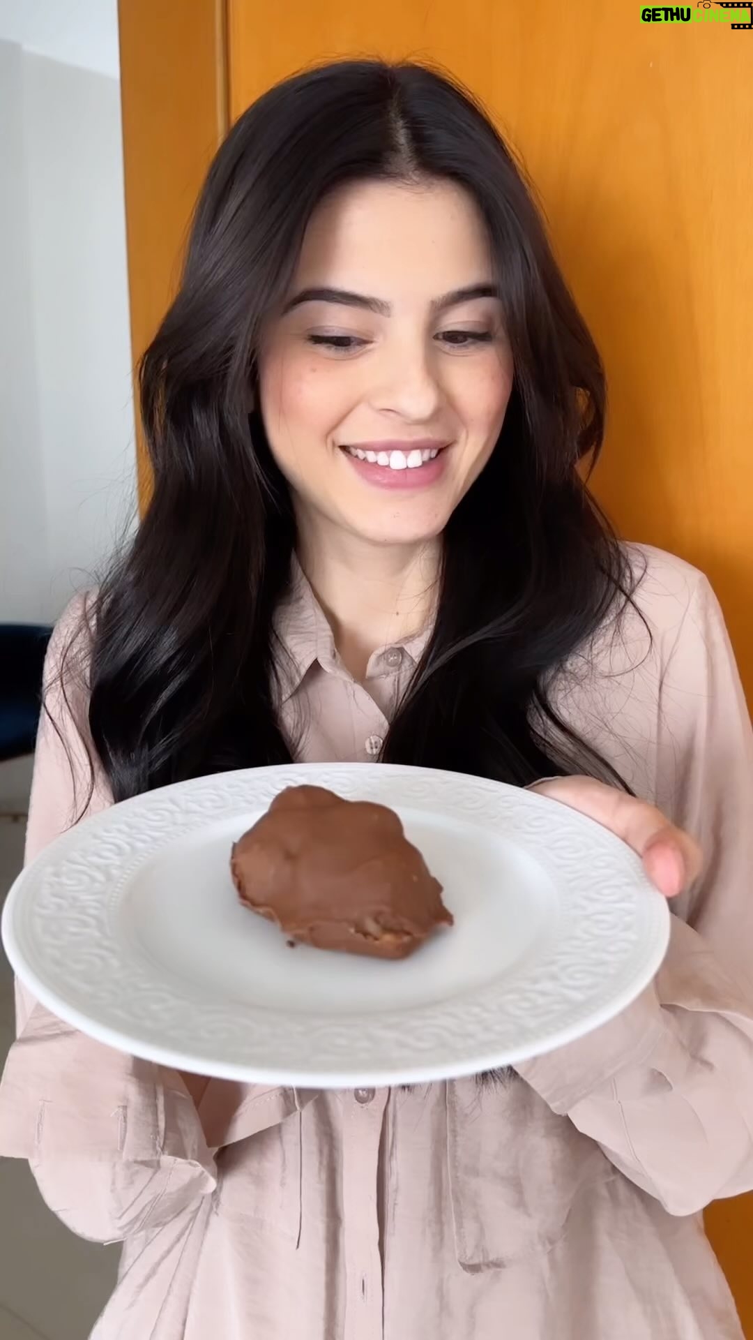 Glenda Loures Instagram - Receitinha de bombom de uva com direito a uma dica de milhões!! 🍇 Assim com o OctaFX está comigo no meu dia-a-dia, ela pode estar com você na sua também. Uma corretora segura com diversas ferramentas e materiais para te auxiliar a operar da melhor forma na sua operação. Acesse o link que está na minha bio e comece a operar com 100% de Bônus usando o meu cupom GLENDA100. #publicidade