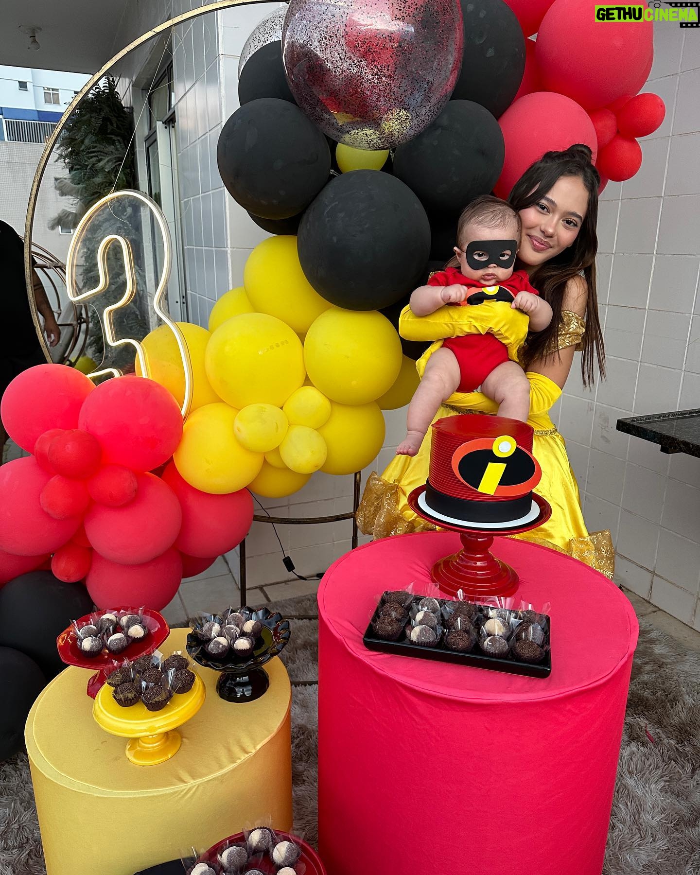 Glenda Loures Instagram - FAMÍLIA INCRÍVEL PRA COMEMORAR 3 MESES DO TETTEO