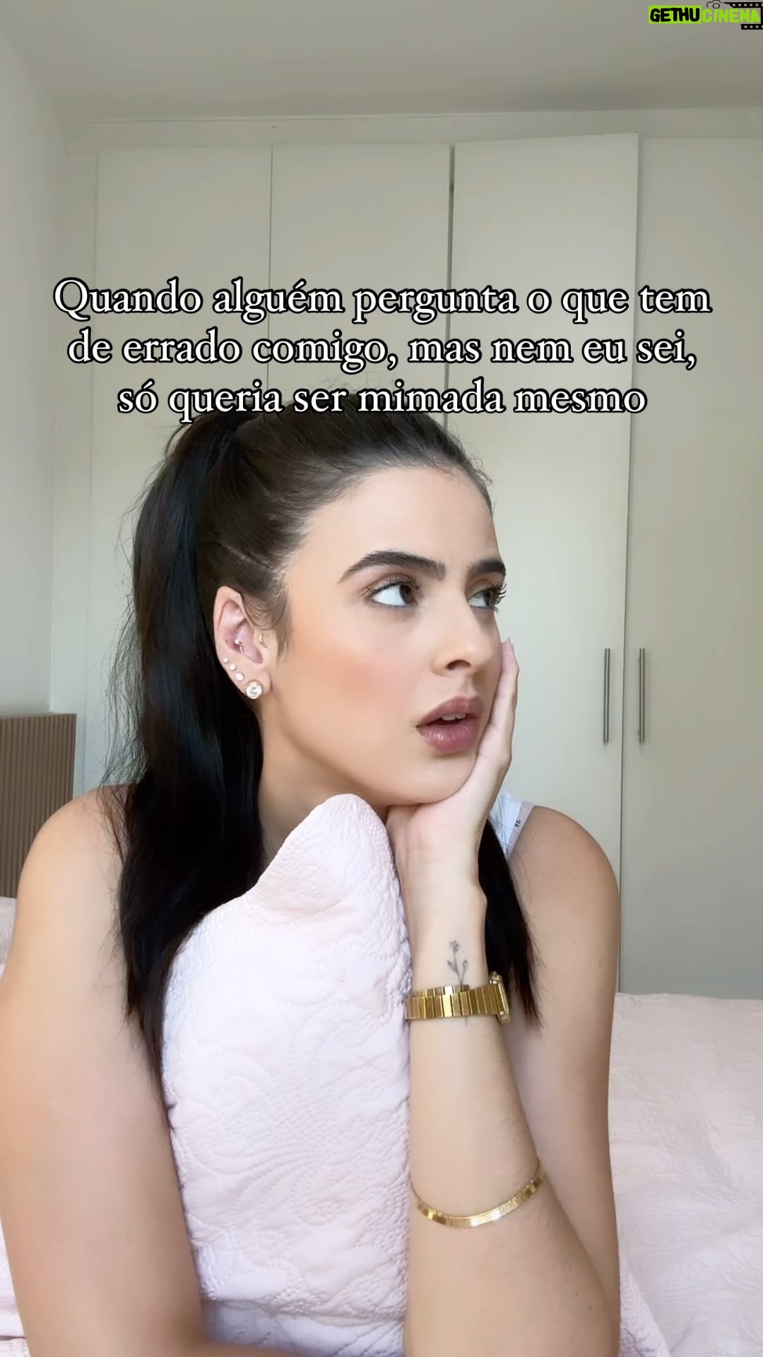 Glenda Loures Instagram - Vazou eu todo dia 🤡🤡🤡