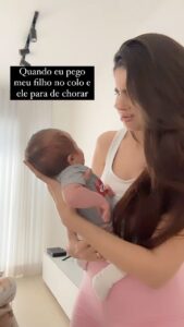 Glenda Loures Instagram - Já nasceu esperto, se faz de bobo, chora, e ganha o colo 😂