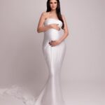 Glenda Loures Instagram – E que comece o feed do melhor ensaio da vida
🤍🤰
Gratidão por essa equipe dos sonhos: 
Photo e Make: @byjhonm 
Cabelo: @euandressahair 
Produção: @cia.brand
