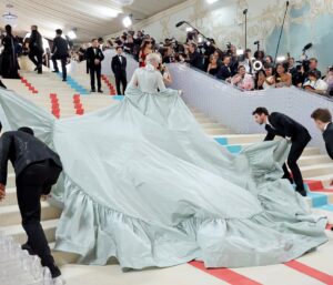 Glenn Close Instagram - What an extraordinary night at the Met Gala. I was so honored to be wearing Erdem while on the arm of the gallant, attentive, witty and supremely talented Erdem Moralioglu, himself. Thank you, Anna Wintour, for creating a truly extraordinary night. Somewhere in the cosmos, Karl Lagerfeld surely felt the love.