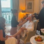 Glenn Close Instagram - A senior Cinderella getting all glammed up for the DIOR couture show! @dior @diorbeauty @nellysferreira @charlottehayward @jillianhalouska