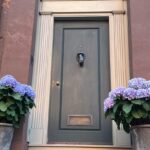 Glenn Close Instagram – Two beautiful doorways in the West Village. 

#westvillagedoorways 
#nyc #nycdoors 
#nycdoorways #newyork #nybrownstones