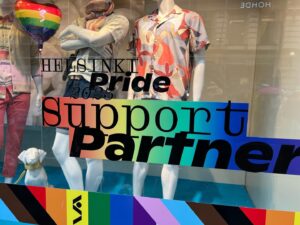 Glenn Close Instagram - Helsinki takes pride in PRIDE. There are flags everywhere. I find it inspiring and comforting to be in a country where the majority embraces and celebrates diversity. I choose to believe that the majority of Americans feel the same. Funny...I feel less anxious here. 

#finland 
#finland_photolovers #finlandnature 
#worldpride2023 
@helsinkipride