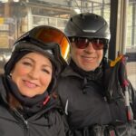 Gloria Estefan Instagram – It was such a great vacation that @sasha_argento_estefan had to be dragged off the mountain⛷️🤣✌️❤️🎶
Estuvieron tan buenas las vacaciones que hubo que arrastrar a Sasha para que bajara de la montaña! 🥰⛷️🥰⛷️🥰⛷️