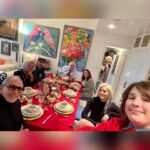 Gloria Estefan Instagram - 🎶Simply having a wonderful Christmastime🎶 Hope you are as well! 🎄❤️🎄❤️🎄❤️🎄❤️🎄❤️🎄 Pasándola lindo en familia y espero que ustedes también! 🎄❤️🎄❤️🎄❤️🎄