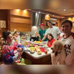 Gloria Estefan Instagram - What happens when it rains on my sister’s, @thepapergirl ‘s Christmas Night Pajama Party? Just cram everyone inside and keep celebrating the blessings we have all received! Merry Christmas everyone! Sending love to all! 🎄❤️🎄🎁🎄❤️🎄🎁🎄❤️🎄🎁🎄❤️ Que pasa cuando llueve en la fiesta de pajama de mi hermana @thepapergirl en la noche de Navidad? Mete a todos dentro de la casa y sigue dando gracias por tantas bendiciones que tenemos! Feliz Navidad a todos! Enviándoles mucho amor! 🎄❤️🎄🎁🎄❤️🎄🎁🎄