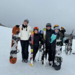 Gloria Estefan Instagram – It was such a great vacation that @sasha_argento_estefan had to be dragged off the mountain⛷️🤣✌️❤️🎶
Estuvieron tan buenas las vacaciones que hubo que arrastrar a Sasha para que bajara de la montaña! 🥰⛷️🥰⛷️🥰⛷️