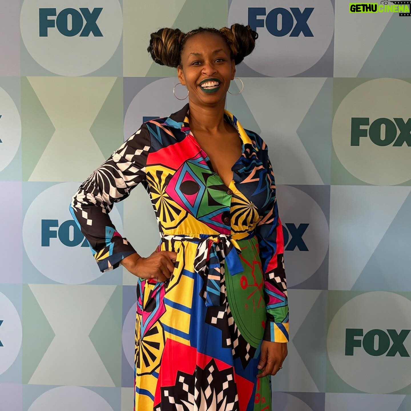 Glozell Green Instagram - I had a great time at @foxtv for their spring preview! Nick Cannon and I are matching!!! #FoxAmbassador