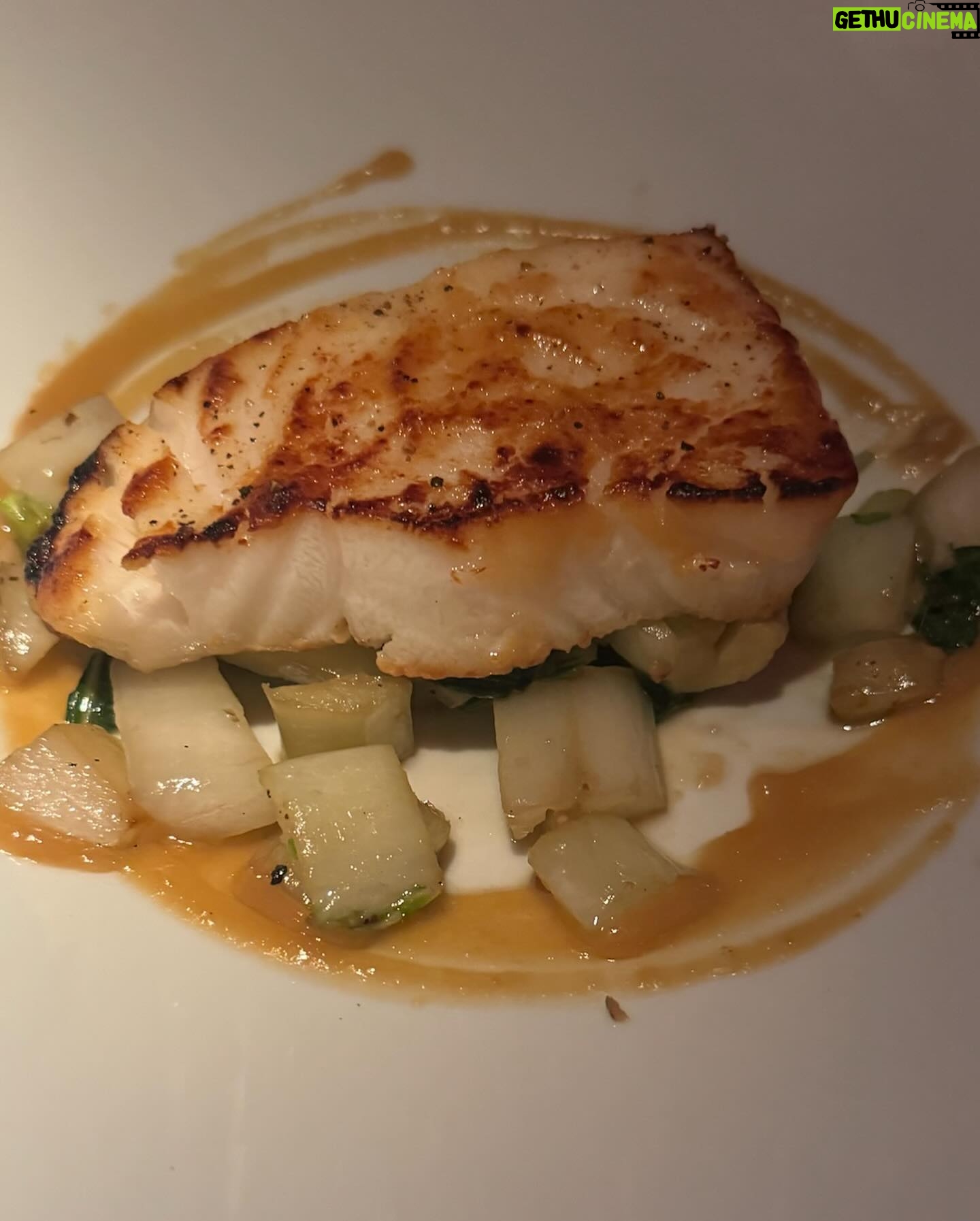 Glozell Green Instagram - You KNOW I am a major foodie! Let me tell you my friends at @eatstk in Las Vegas hit the jackpot π° with the chefs tasting menu. π€€π Such a fun evening with my friends. My favorite by far was the melt in your mouth sea bass π¨π½βπ³ A close second was the flaming dessert creation!!! What a great place to dine in the heart of the action. Definitely will be back! ππ