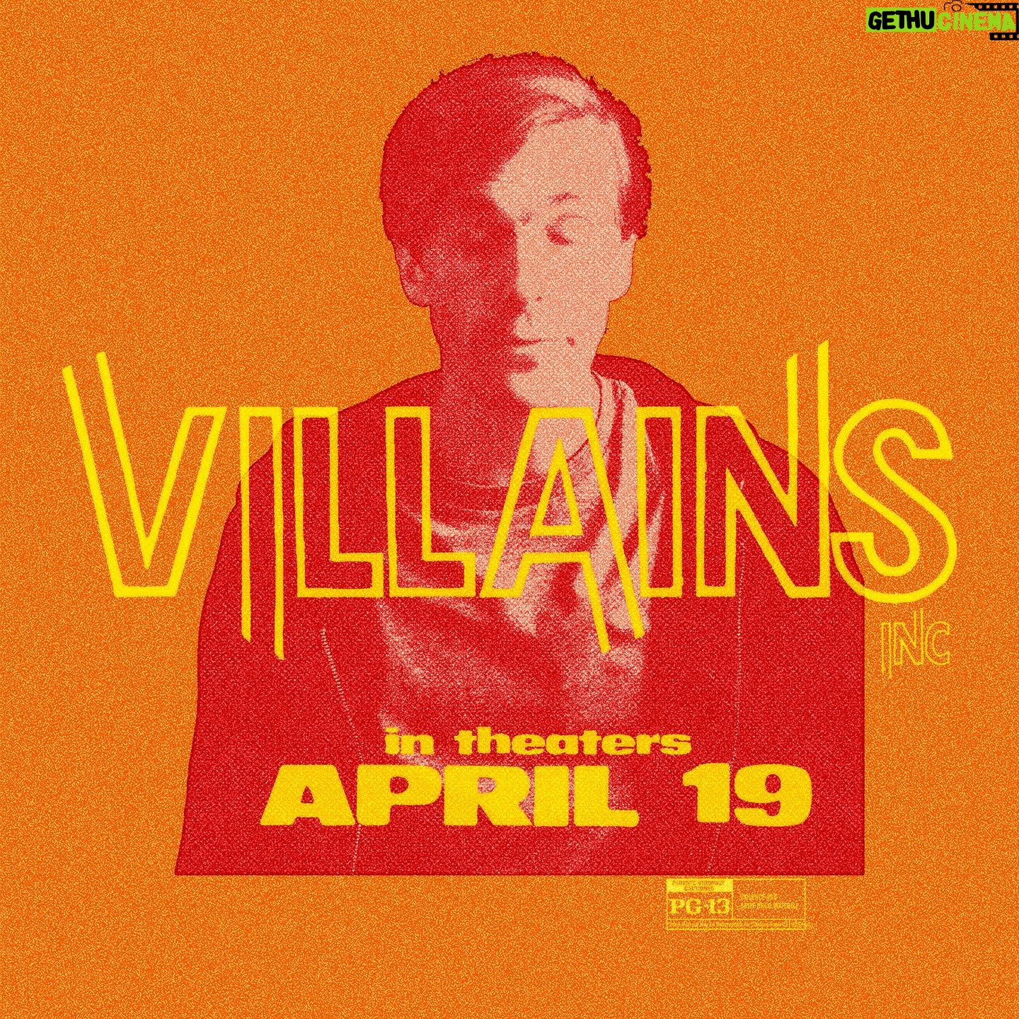 Glozell Green Instagram - Meet some of the gang from “Villains Inc.” Harold, played by @colinmochrie7591 , is a fiercely loyal henchman who only has a desire to serve his overlord. Beatrix, played by @remallory , a real go-getter working to take over the world who is resourceful, quick on her feet, and she’s really good at sleight of hand. Cain, played by Jason Gray, is a pacifist. Alex, played by @mannbilly , is a tech genius who really just wants a friend. Helen the booker, played by @glozell , is a no nonsense case worker at the Office of Villainous Affairs. Captain Justice, played by @treywarnerofficial , an alien, a hero, a spokesperson, and most importantly he writes his own music. And last but not least, Sigma, played by @jeffbryandavis, because if he was last, he would be @Omega but we don’t have time for that.