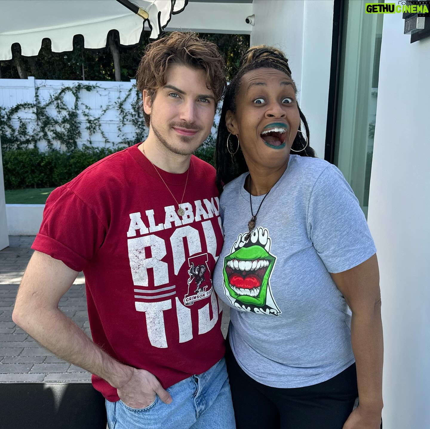 Glozell Green - 7.2K Likes - Fun day filming collabs 💚
