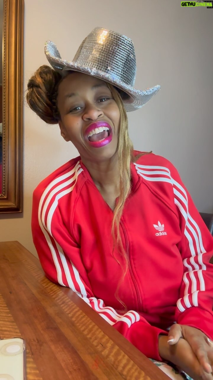 Glozell Green - 5.4K Likes - I better win Album Of The Year…
#beyonce #albumoftheyear #actii