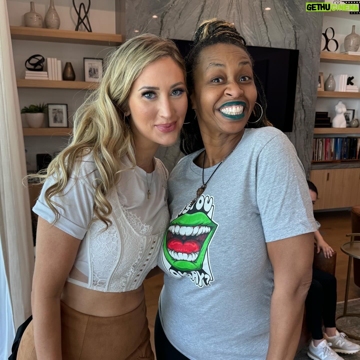 Glozell Green - 7.2K Likes - Fun day filming collabs 💚