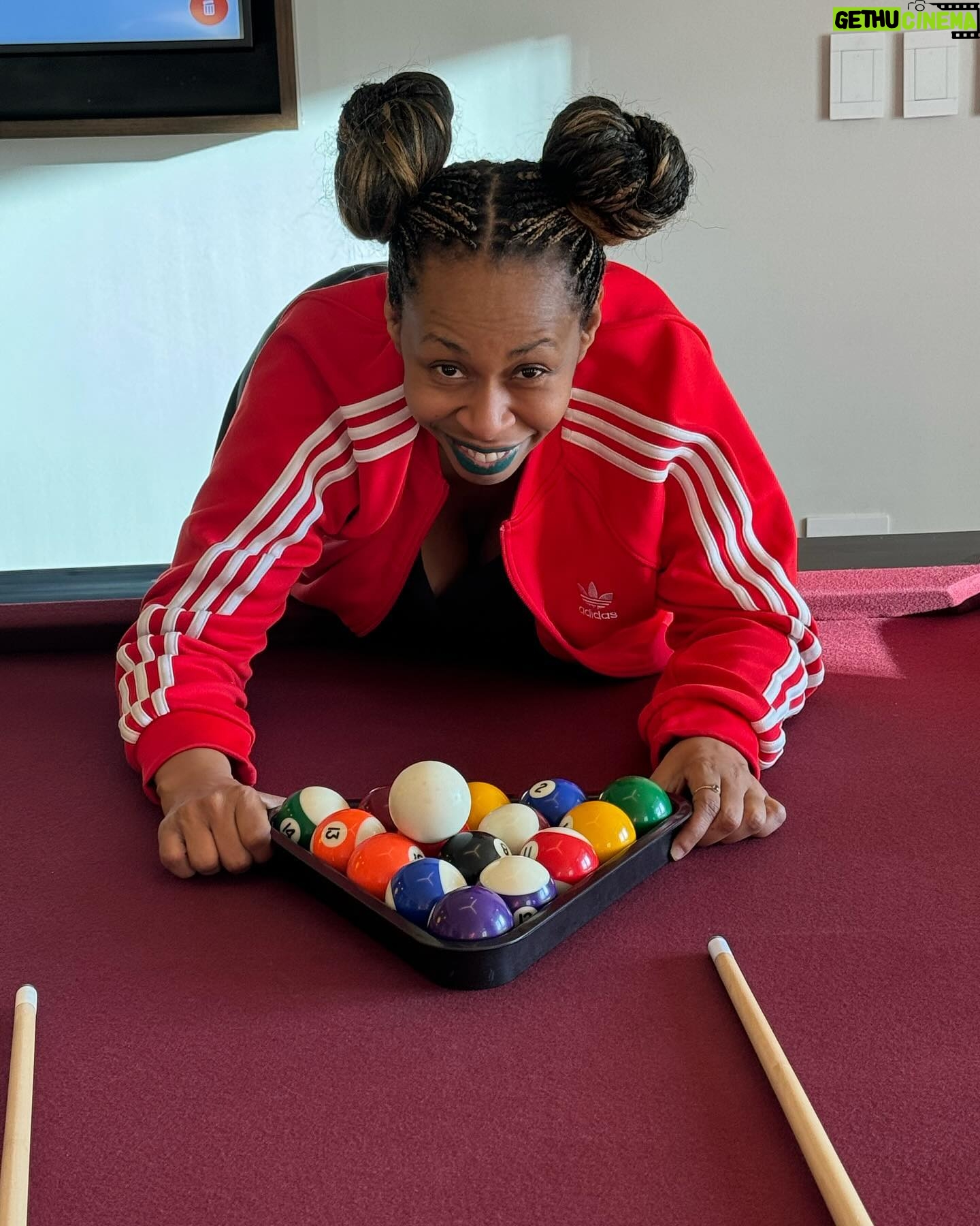 Glozell Green Instagram - Peep my new collaboration “Go With Glo”💚 I will be sharing things with you that I think are a must do. First stop @virginhotelslv 🎰 A suite with a butler? Say less. The food, the spa, the room…treat yourself and go play at #virginlasvegas (video coming soon!) Have you been to Vegas?