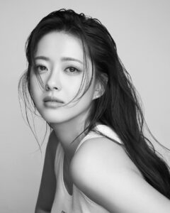 Go Ara Instagram - 𝗡𝗘𝗪 𝗣𝗥𝗢𝗙𝗜𝗟𝗘