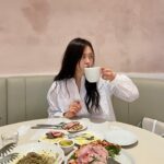 Go Ara Instagram - 냠 🤍🥛