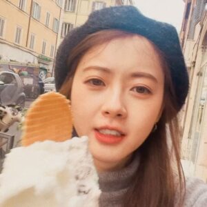Go Ara Instagram - 🍦