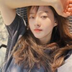 Go Ara Instagram - #오늘#아침 ❤️💕#눈부신#햇살 😌💕♥️💕#환절기#일교차#감기#조심하세요 ♥️💕😘