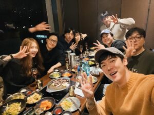 Go Ara Instagram - #10주년#응답하라1994#새해#만남#소중 소중 😆💕🥰💗#2023년#1월4일 ♥️💕🙏👍😆💕#응답하라완전체 🤍💕
