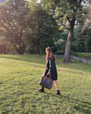 Go Ara Instagram - #centralpark#hi#newyork#happytime#time ♥️💕🎁💕 
#가을 ♥️💕♥️💕