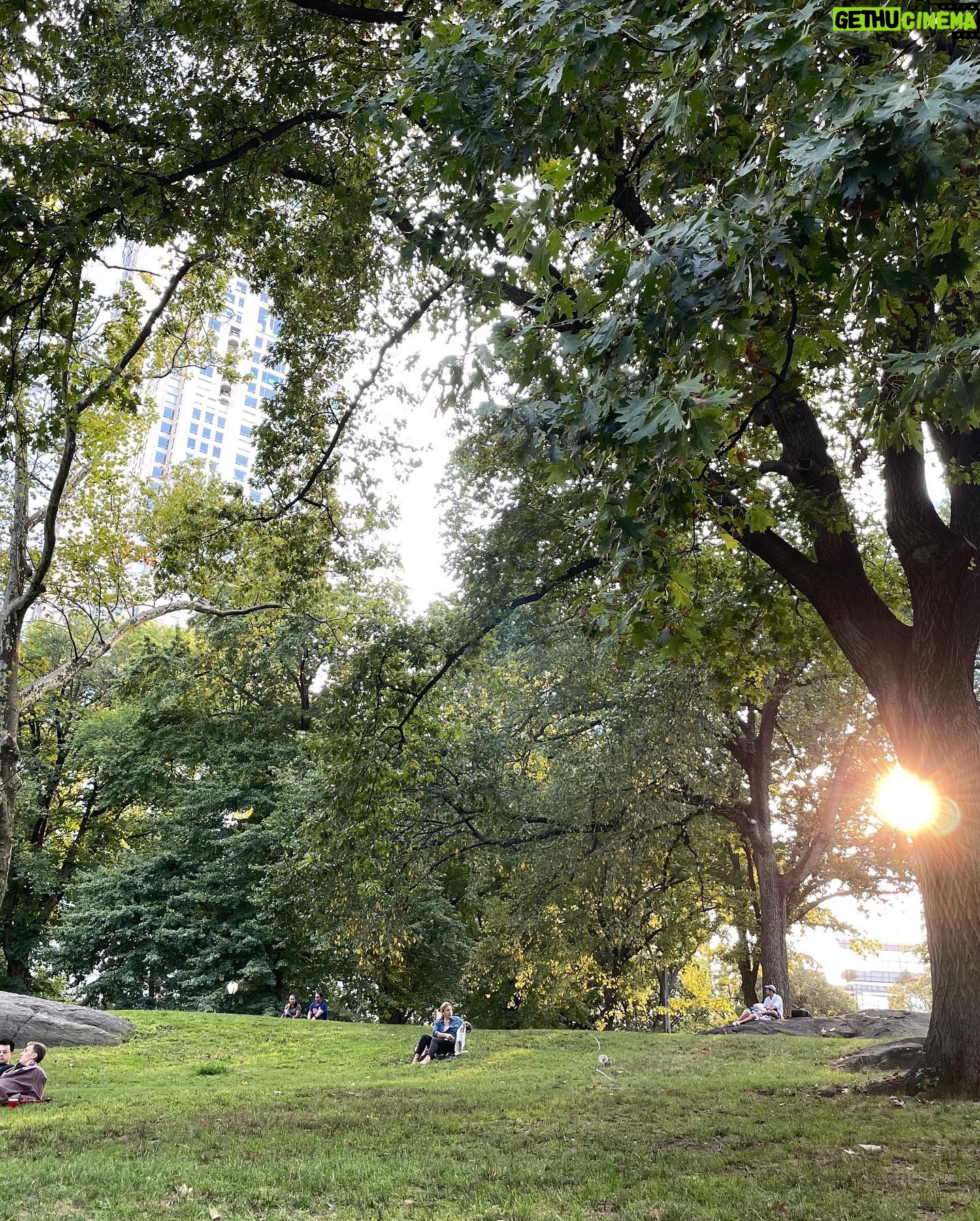 Go Ara - 59.9K Likes - #centralpark#hi#newyork#happytime#time ♥️💕🎁💕
#가을 ♥️💕♥️💕