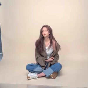 Go Ara Instagram - 🎂💕❤️