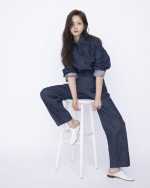 Go Ara Instagram - 𝗔 𝘁𝗼 𝗕